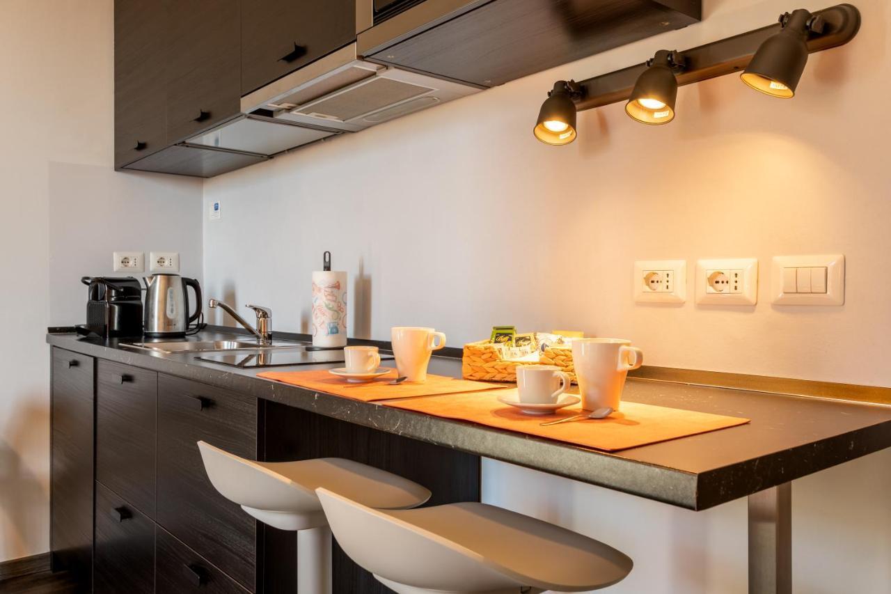 Luna Homes - Studio In Farini Milán Exteriér fotografie